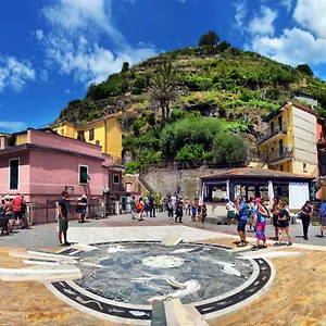 https://la-casa-del-gallerista.hotelitalianriviera.com